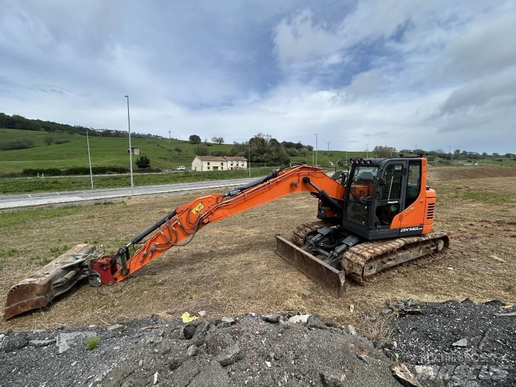 Doosan DX 140 Raupenbagger