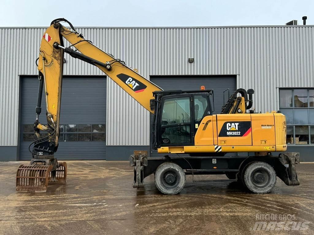 CAT MH3022 Spezialbagger