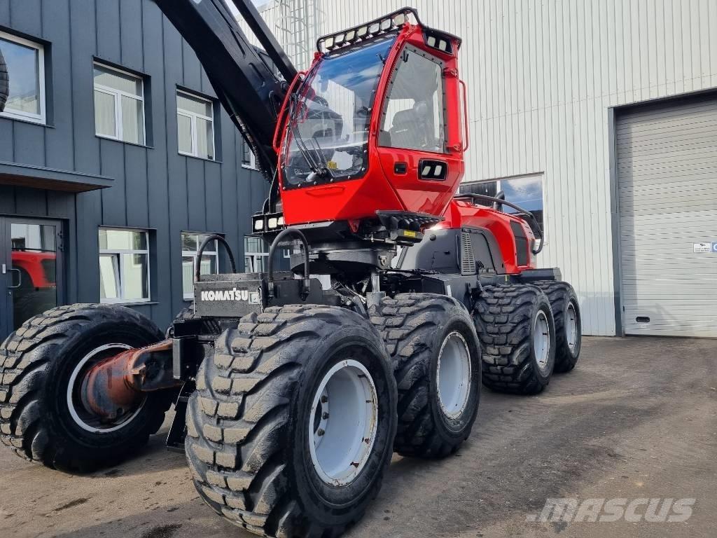 Komatsu 931 XC Harvester