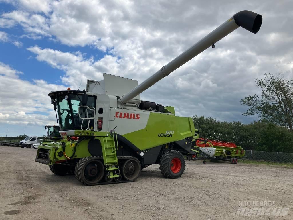 CLAAS LEXION 670 TT Mähdrescher