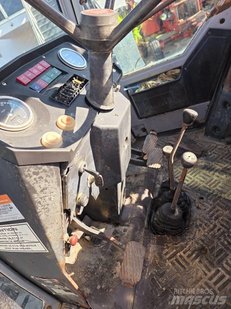 Massey Ferguson 690 Traktoren