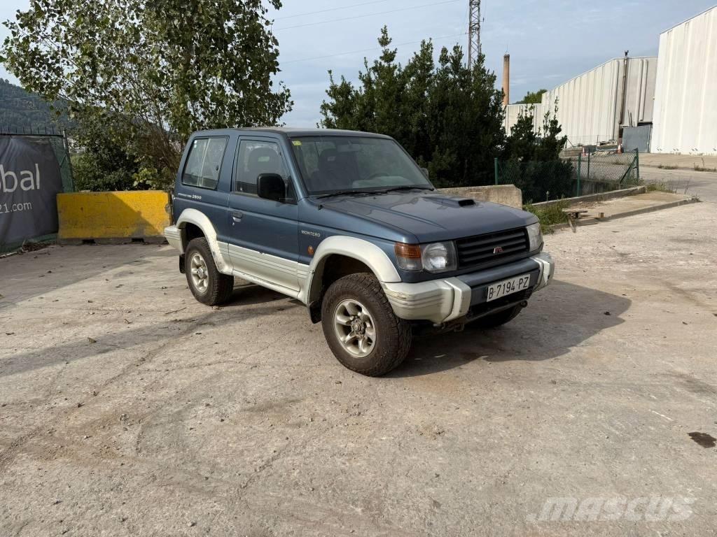 Mitsubishi Montero PKWs