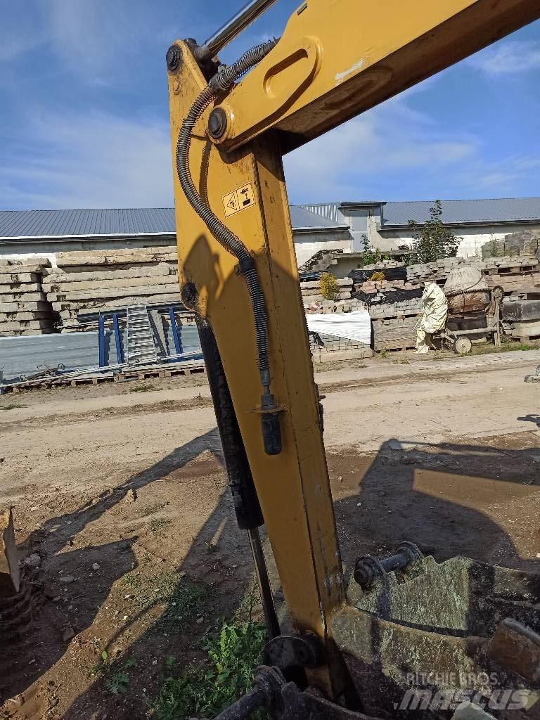 CAT 302.5 C Minibagger < 7t