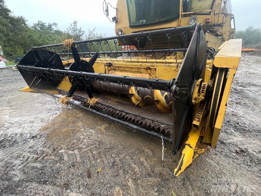 New Holland T56 Mähdrescher