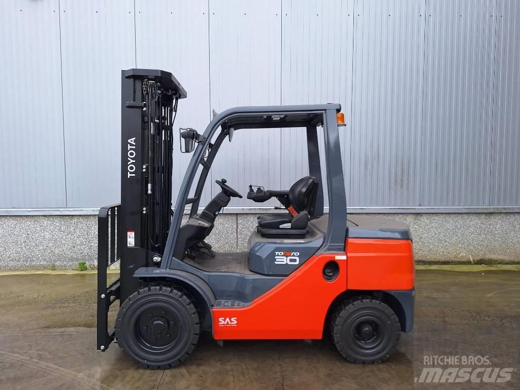 Toyota 52-8 FD F 30 Dieselstapler