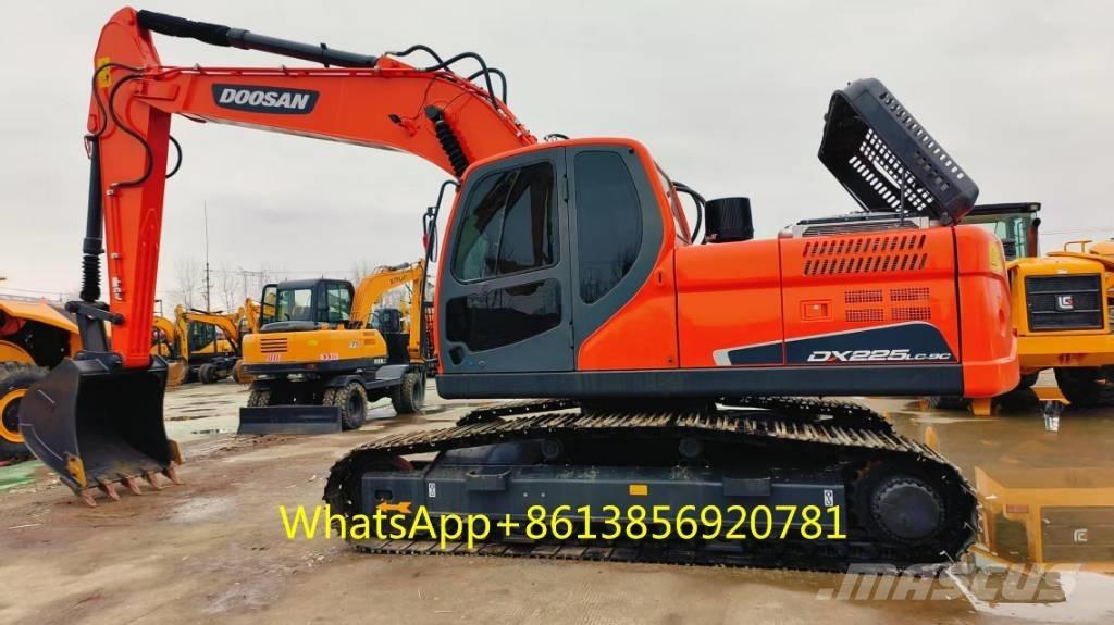Doosan DX 225 Raupenbagger