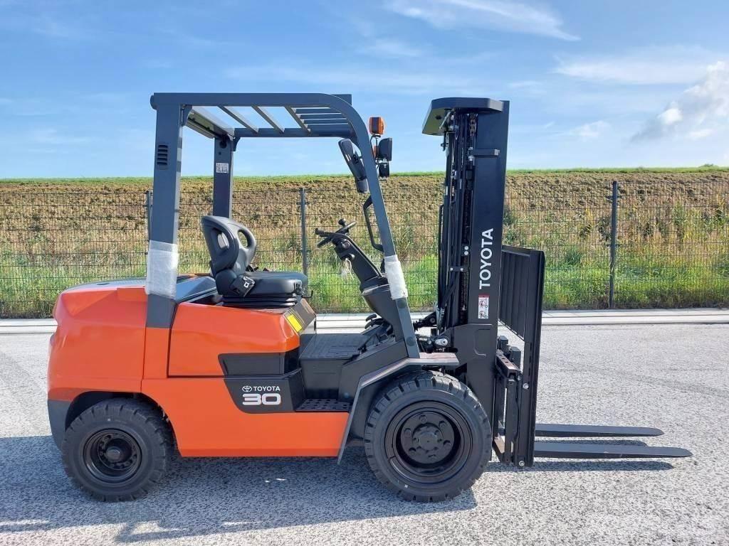 Toyota FDZN30 Andere Gabelstapler