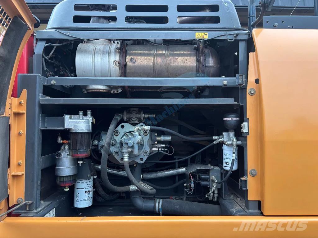 CASE CX 300 D Raupenbagger