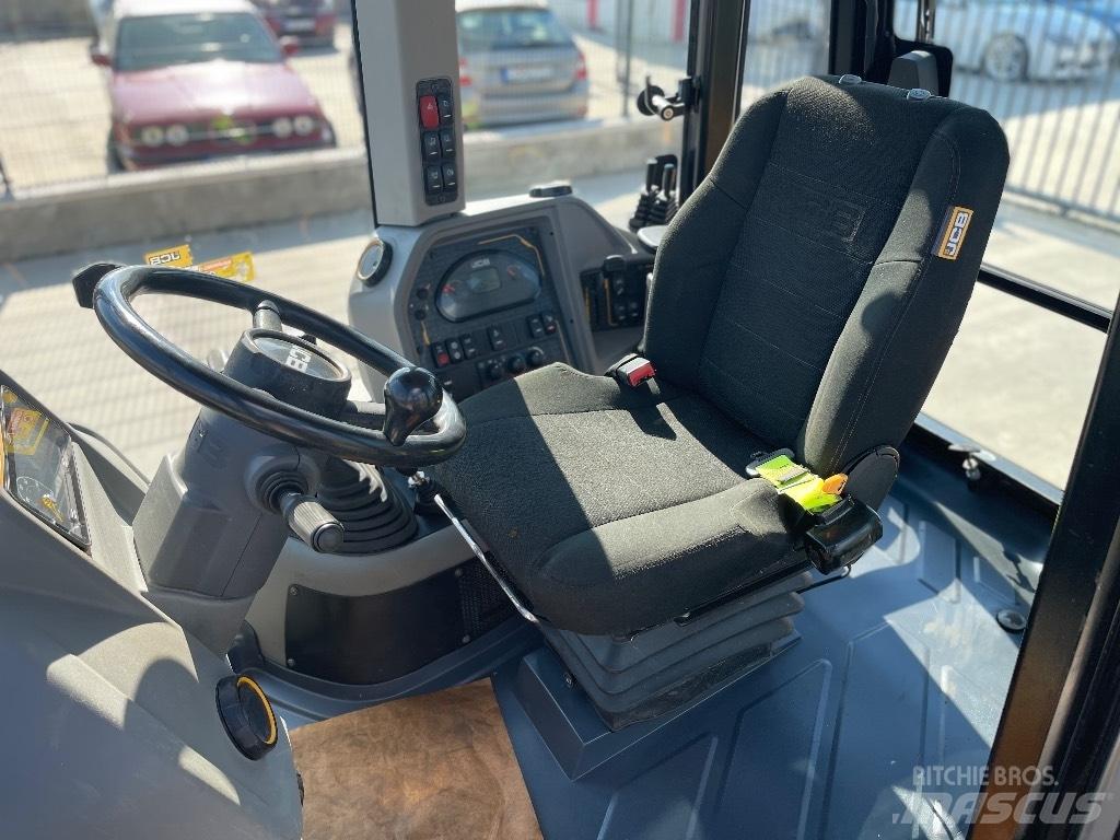 JCB 3 CX / compact Baggerlader