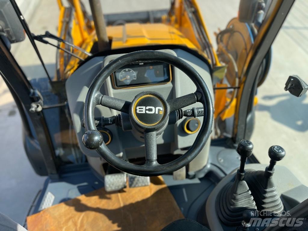 JCB 3 CX / compact Baggerlader