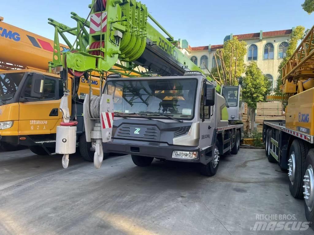 Zoomlion ZTC 251 V All-Terrain-Krane