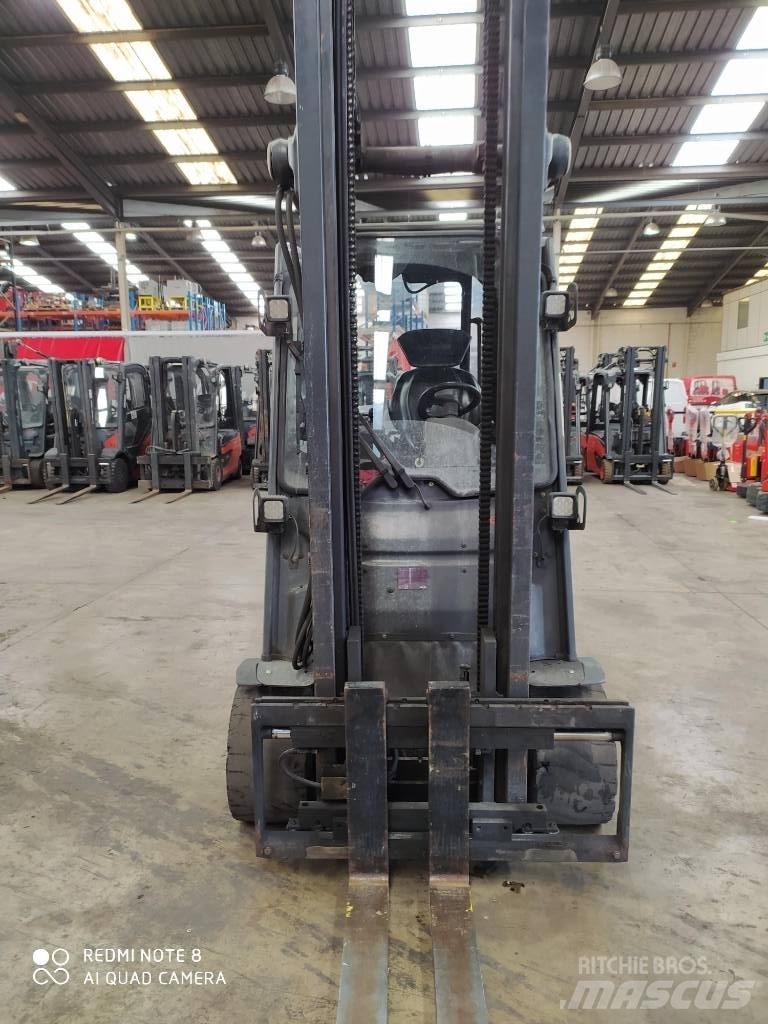 Linde E 35 HL Elektrostapler