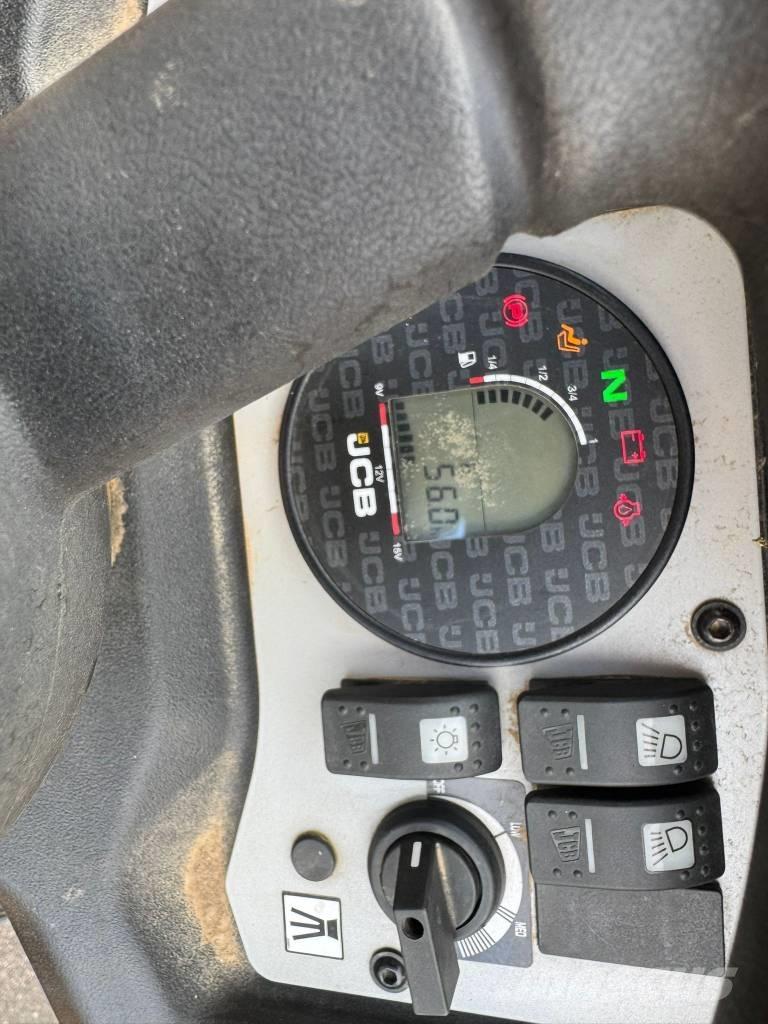 JCB CT 260-120 Erdbauwalzen