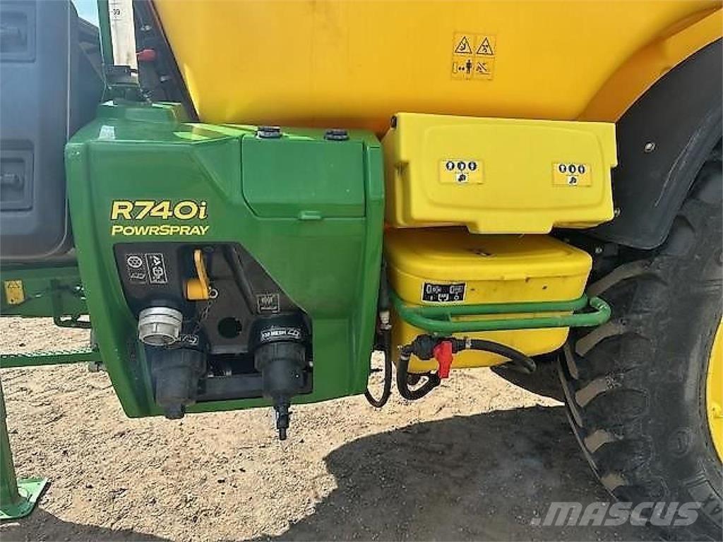 John Deere R740i Anhängespritzen