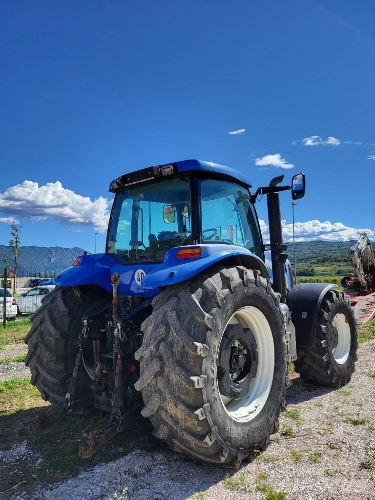 New Holland TG 285 Traktoren