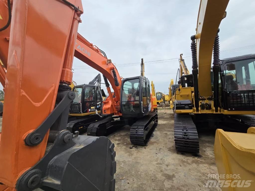 Hitachi ZX 135 US Raupenbagger