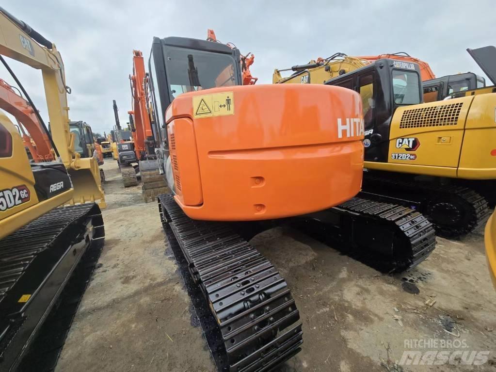 Hitachi ZX 135 US Raupenbagger