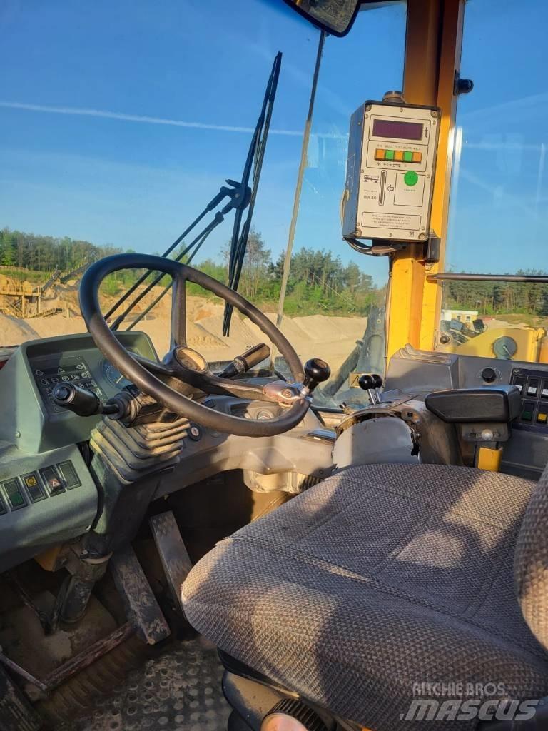 Volvo L180C Radlader