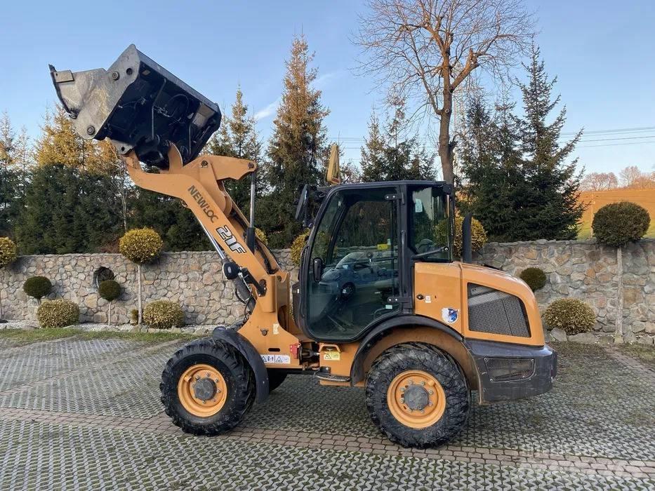 CASE 121F Radlader