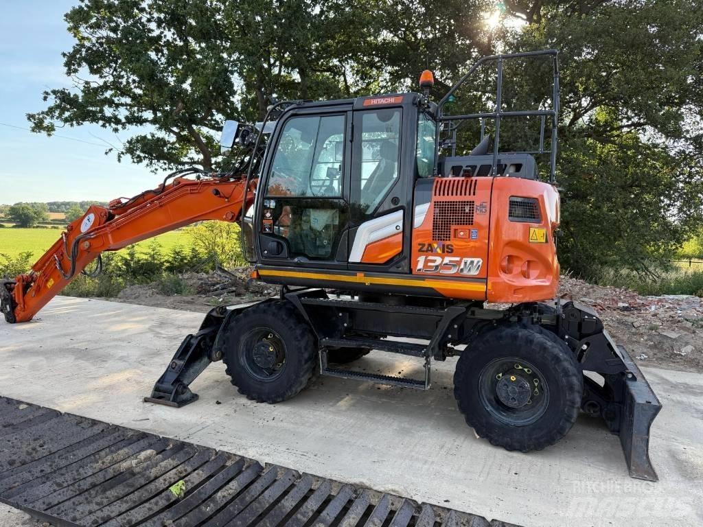 Hitachi ZX 135 W-7 Mobilbagger