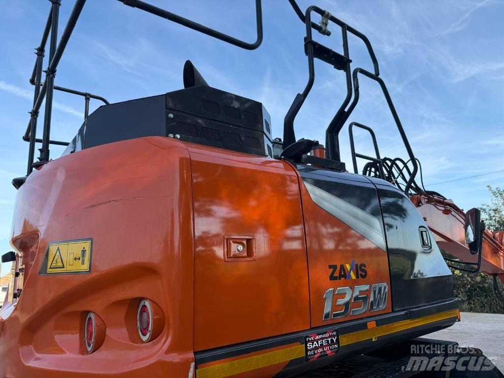 Hitachi ZX 135 W-7 Mobilbagger
