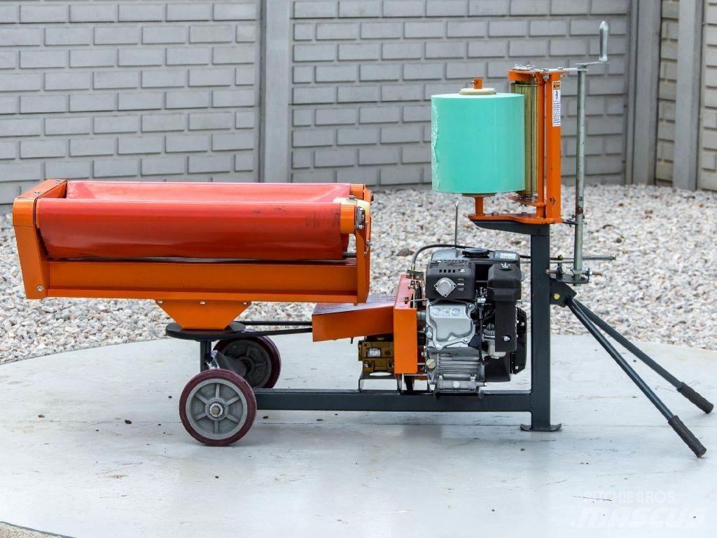  Komondor 36051 Rundballenpressen