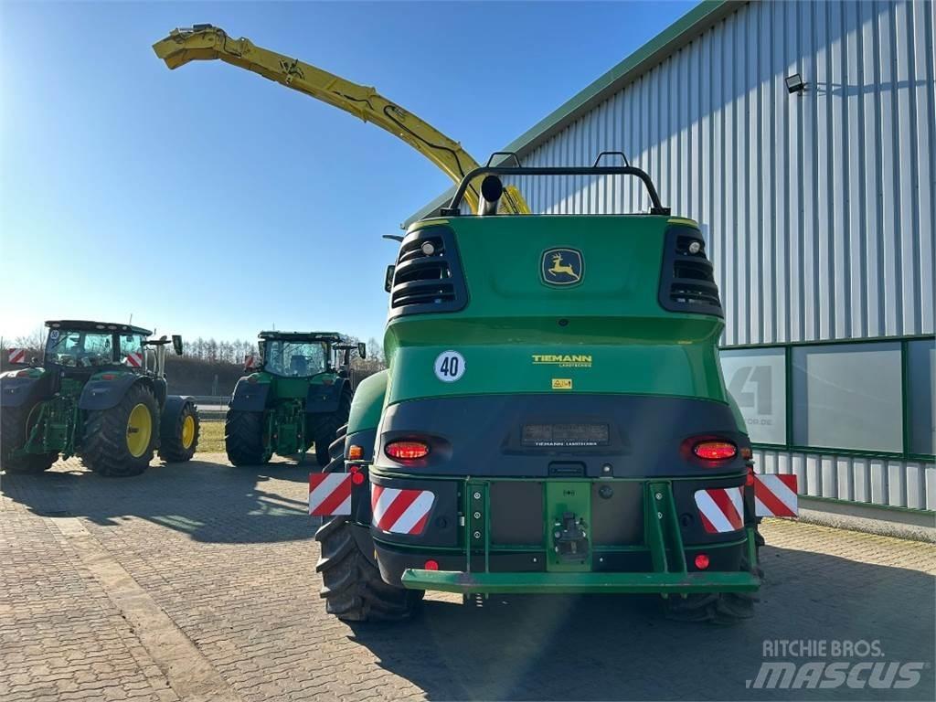 John Deere 8400i Feldhäcksler