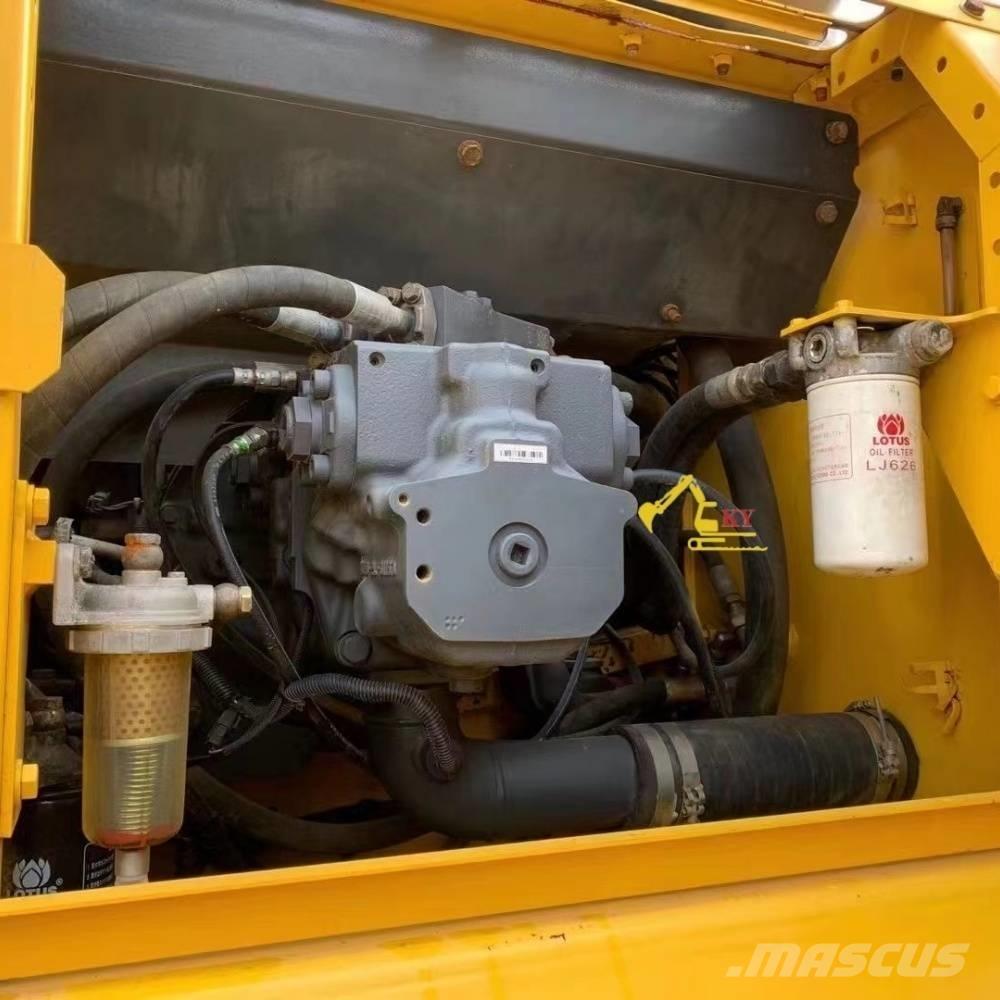 Komatsu P 270 Raupenbagger