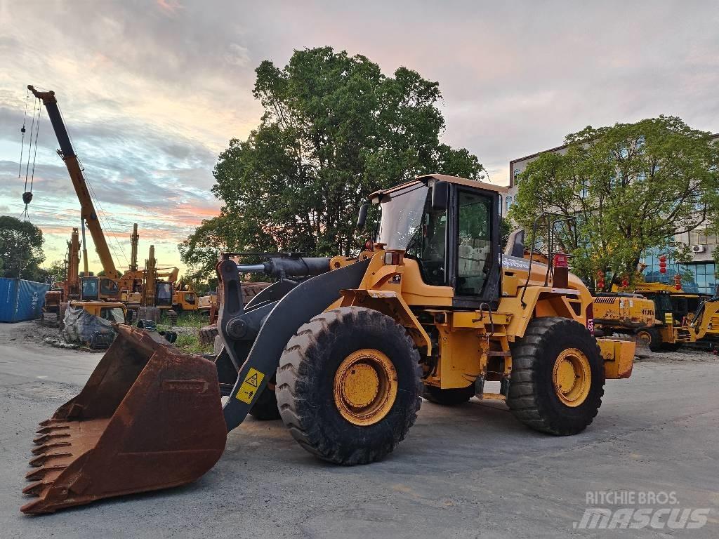 Volvo L 120 Radlader