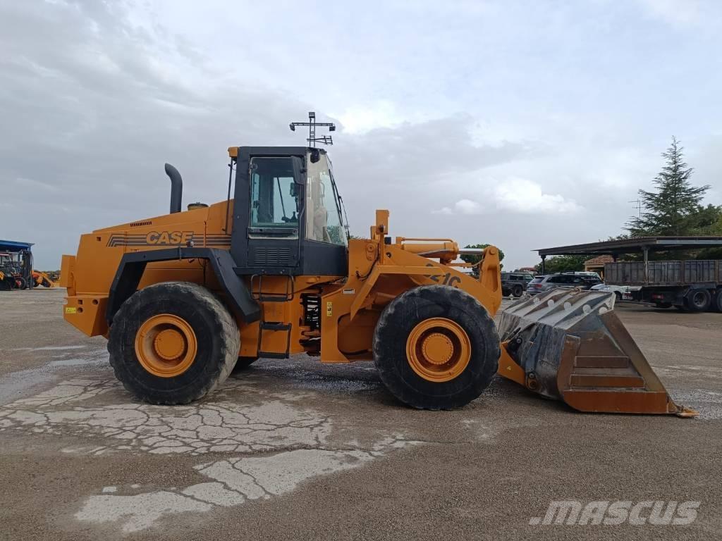 CASE 821 C Radlader