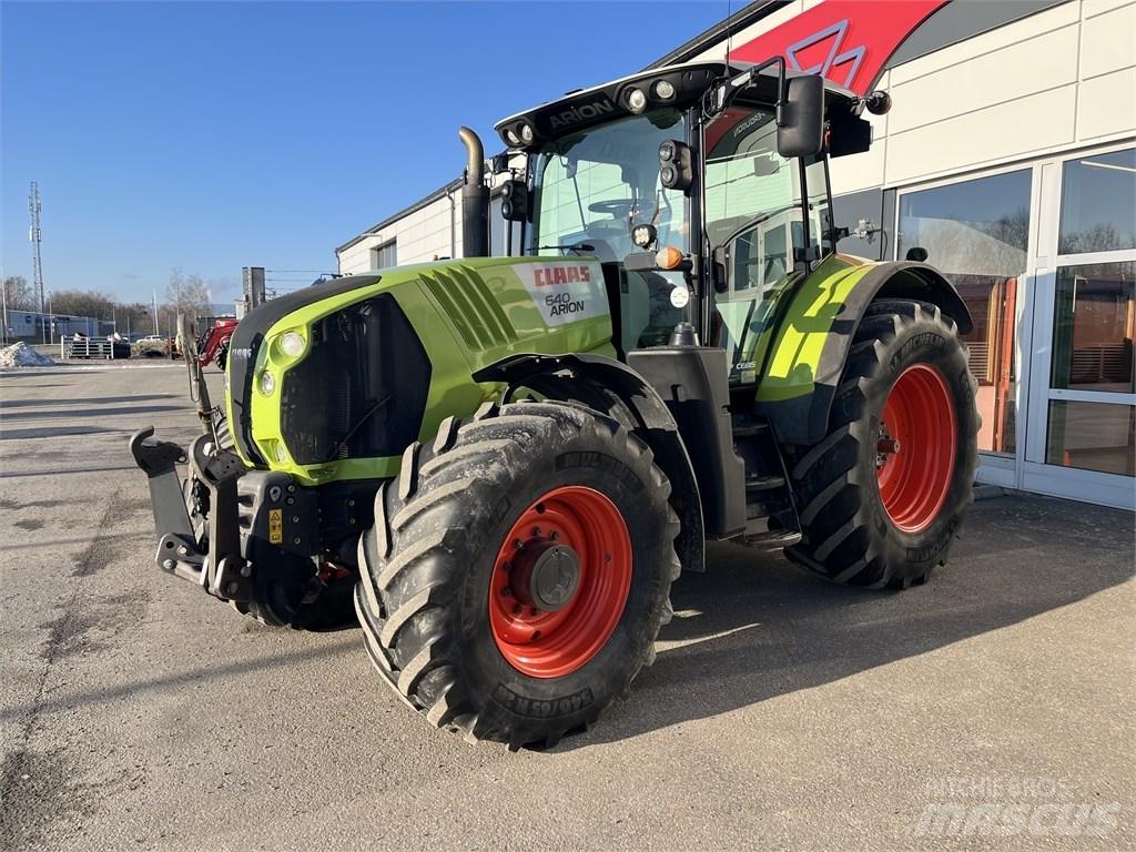 CLAAS Arion 640 Traktoren