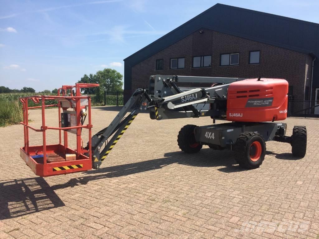 SkyJack SJ 46 AJ Gelenkteleskoparbeitsbühnen
