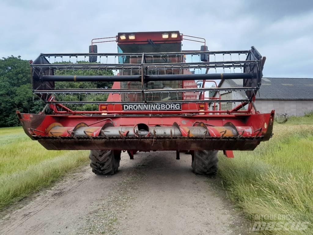 Dronningborg D 7500 Mähdrescher