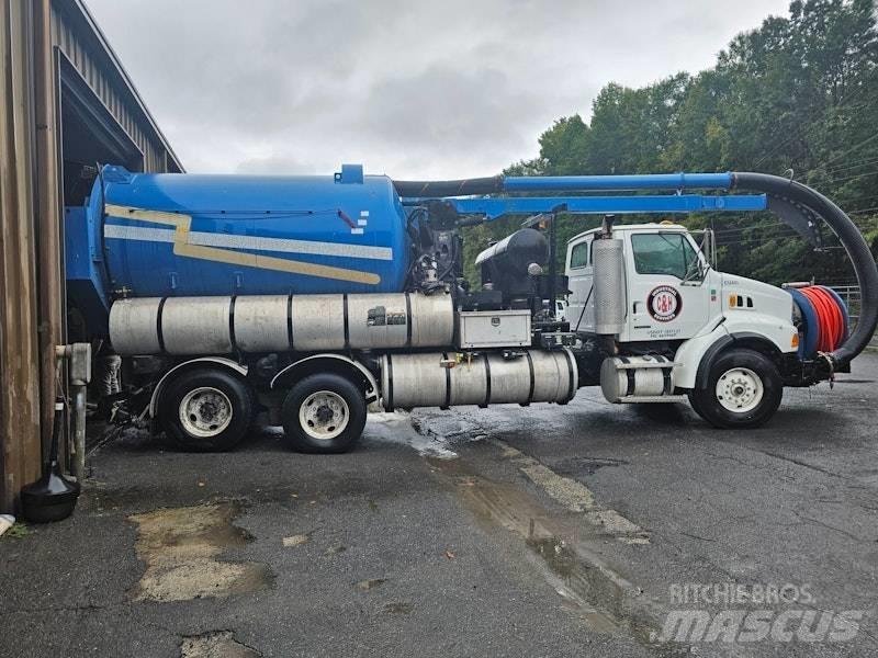 Sterling LT 9500 Saug- und Druckwagen