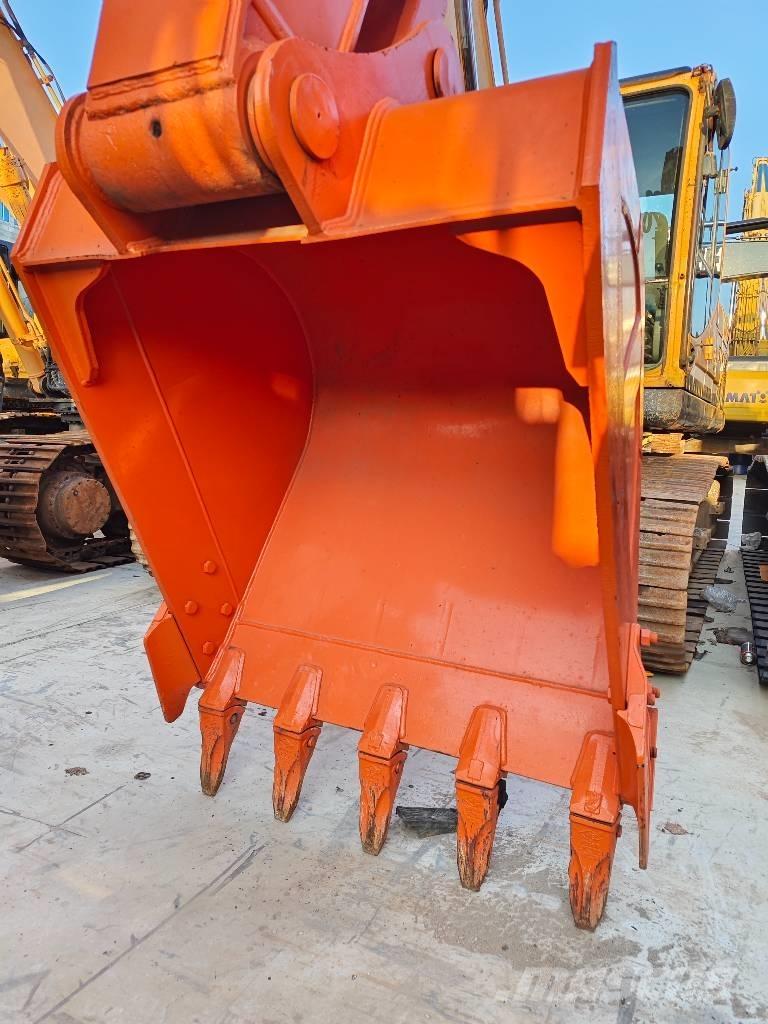 Hitachi ZX 210 Raupenbagger