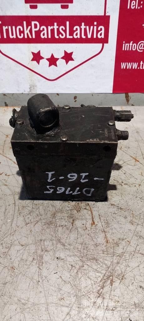 DAF XF 105.   1450903 Hydraulik