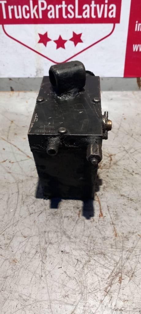 DAF XF 105.   1450903 Hydraulik