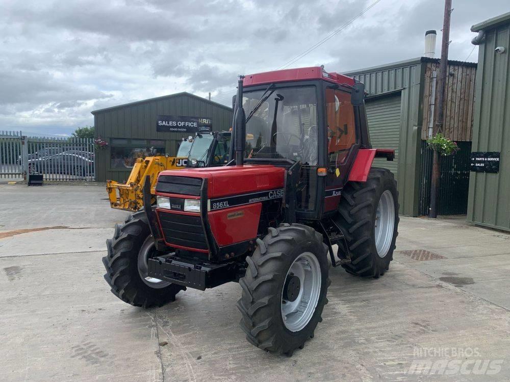 Case IH 856 XL Traktoren