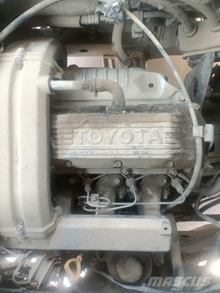 Toyota Coaster Bus Minibusse