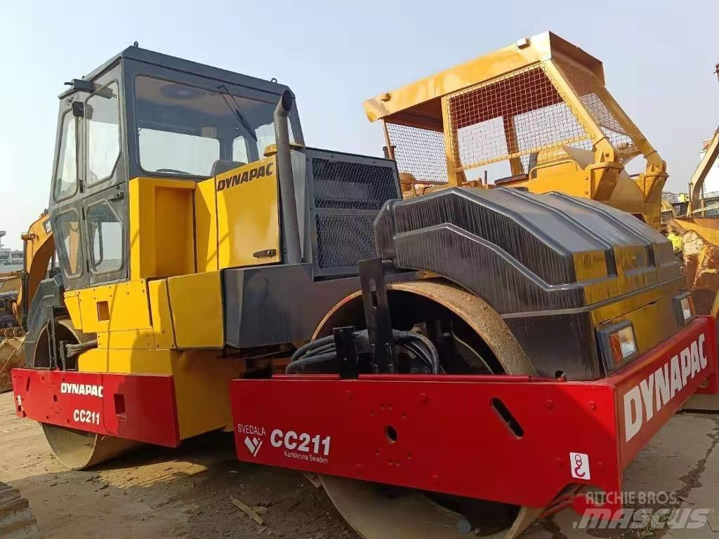 Dynapac CC 211 Tandemwalzen