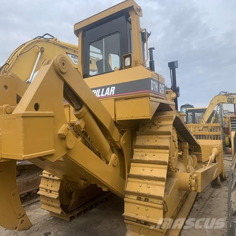 CAT D7H Bulldozer
