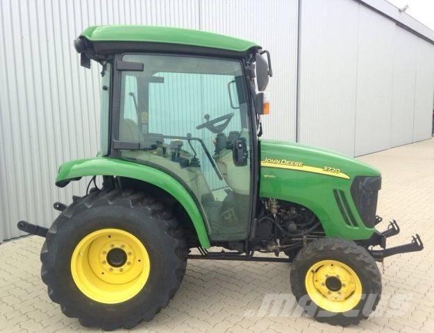 John Deere 3720 Traktoren