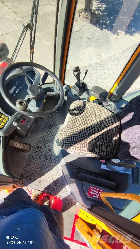 Volvo L 30 B Radlader