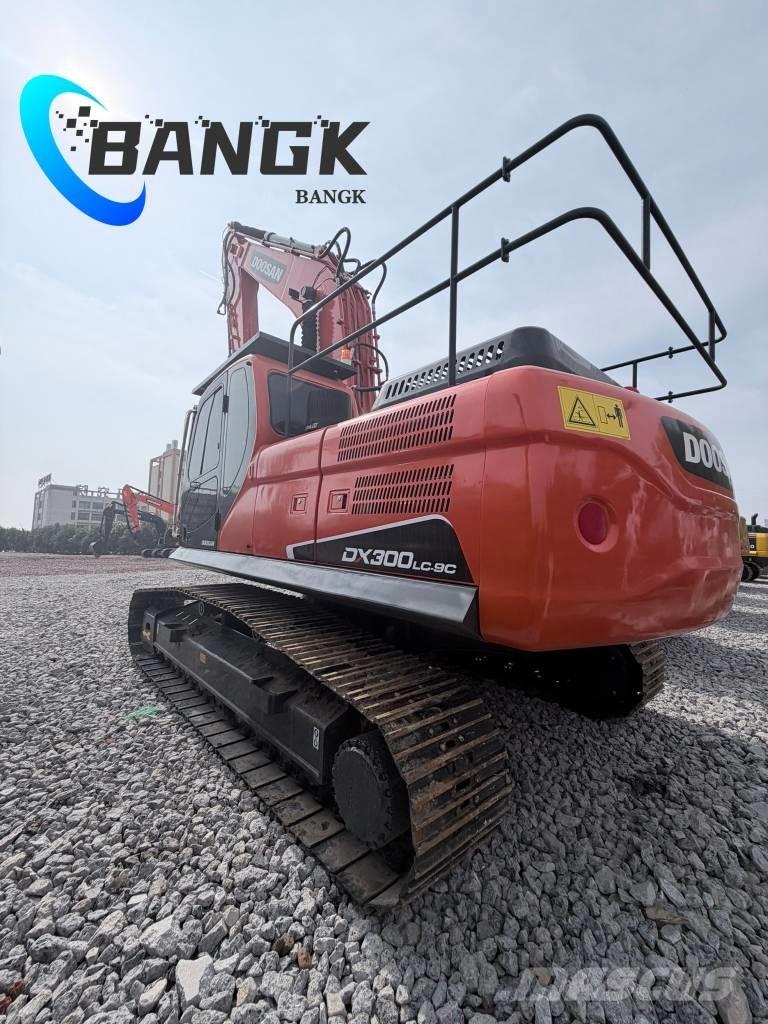 Doosan 300 Raupenbagger