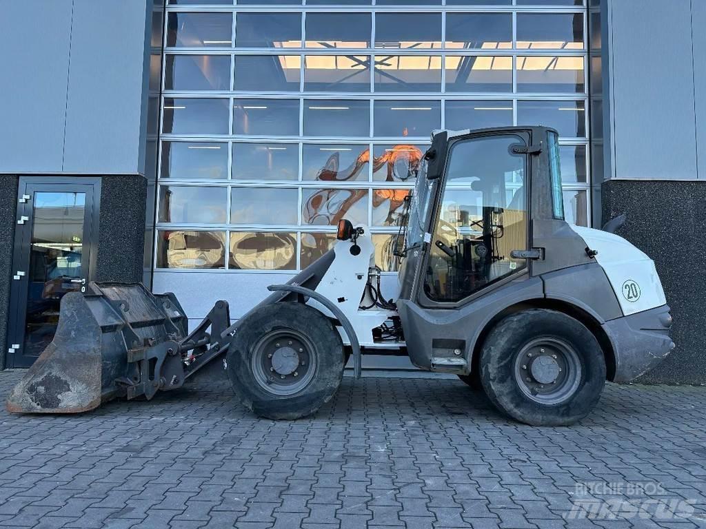 Hitachi ZW75 Radlader