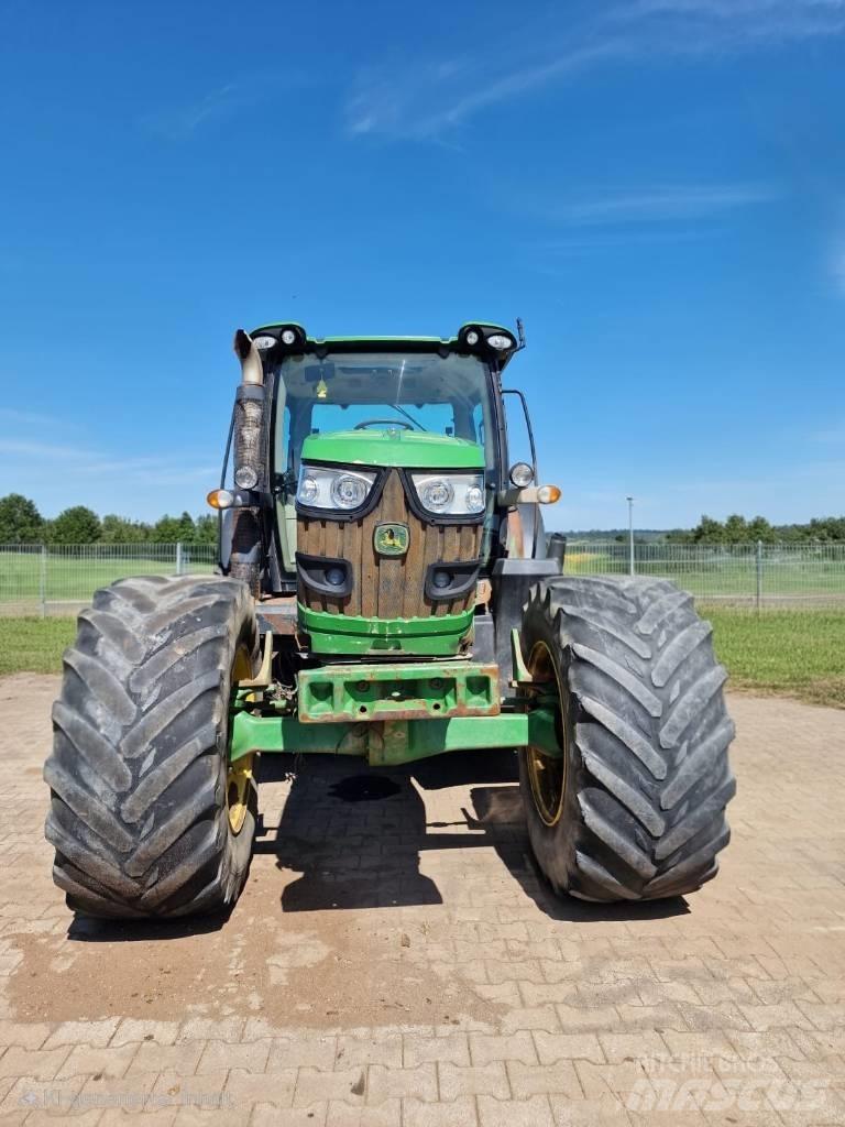John Deere 6140 R Traktoren