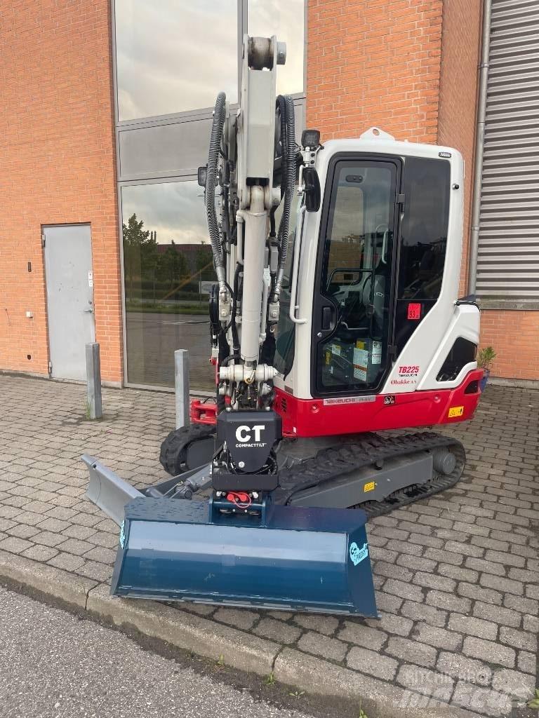 Takeuchi TB 225 Minibagger < 7t