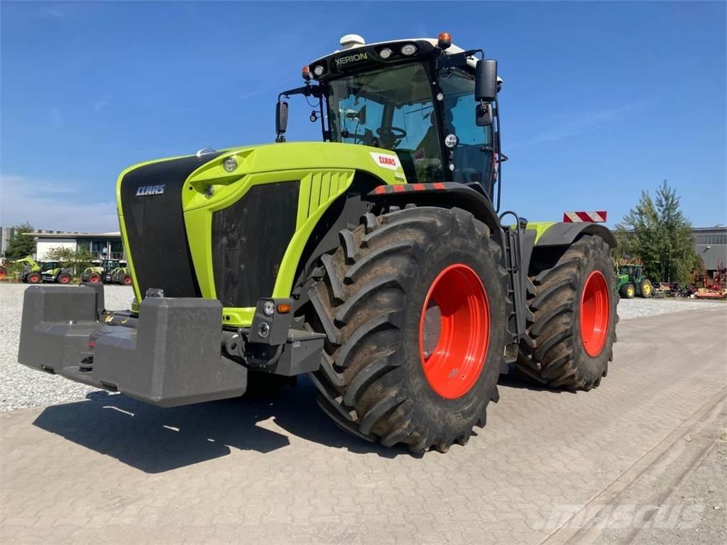 CLAAS XERION 5000 Traktoren