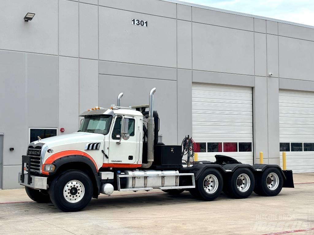 Mack GU 713 Bergungsfahrzeuge