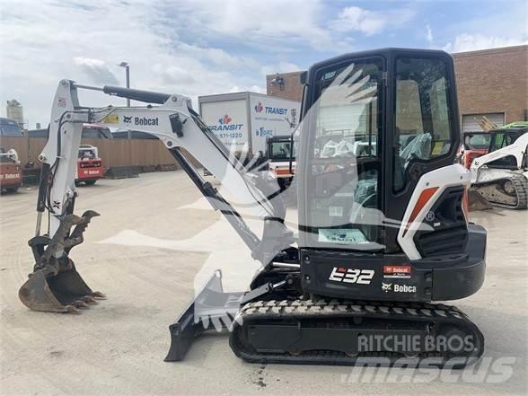 Bobcat E32i Minibagger < 7t